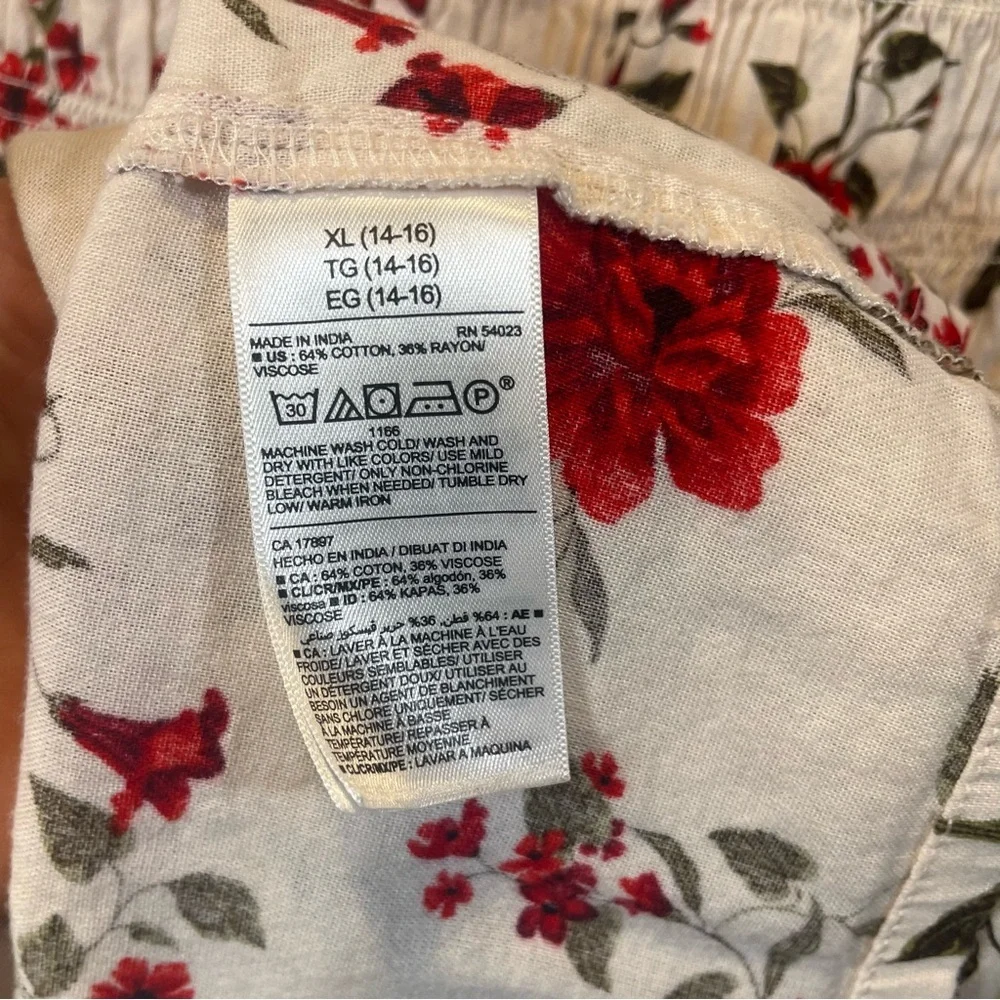 Old Navy Red Fit and Flare Flower Dress with Bishop Sleeves Girls 14-16 🌸​